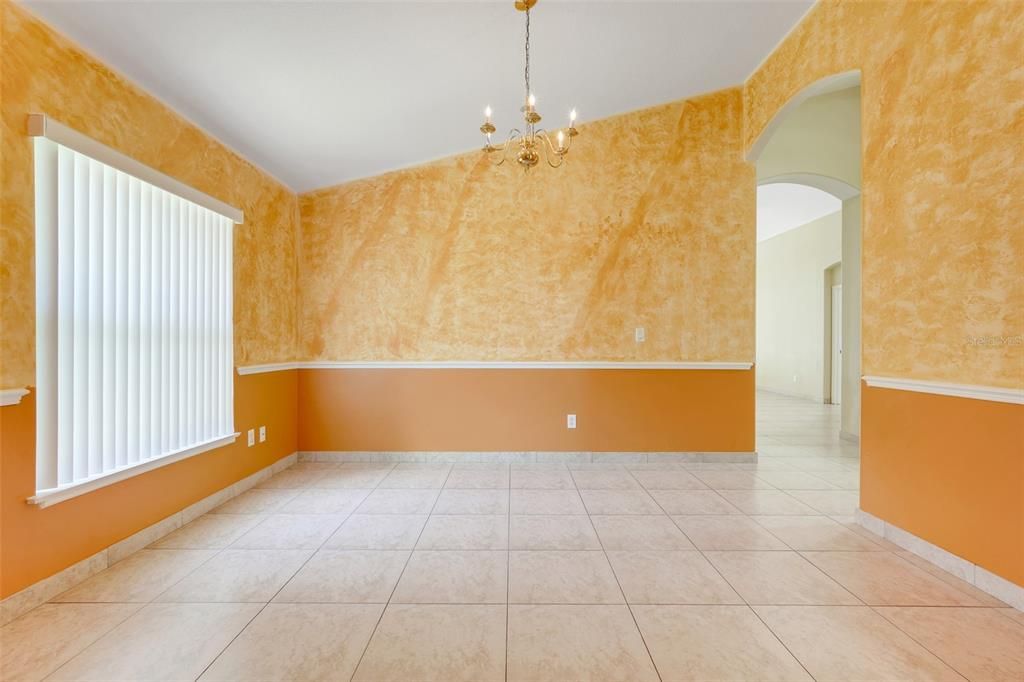 На продажу: $405,000 (3 спален, 2 ванн, 1858 Квадратных фут)