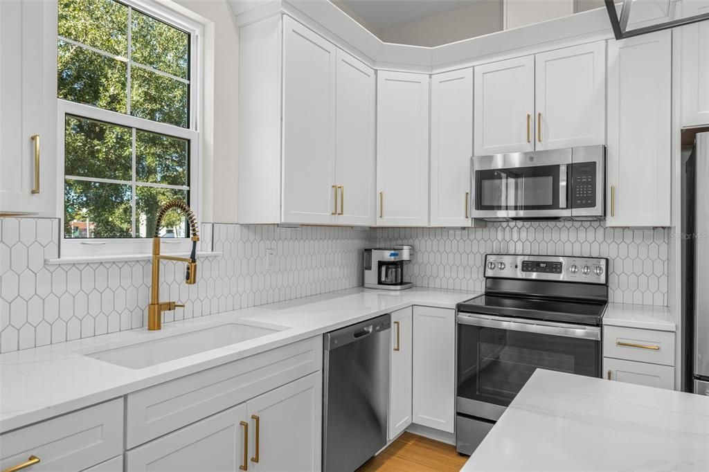 En Venta: $499,000 (3 camas, 2 baños, 1511 Pies cuadrados)