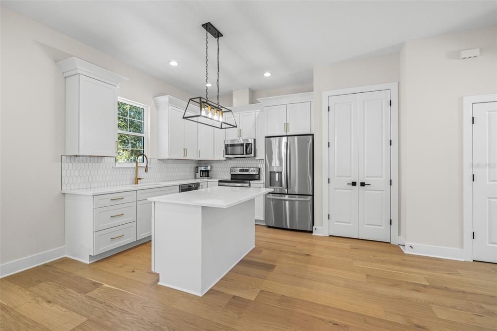 En Venta: $499,000 (3 camas, 2 baños, 1511 Pies cuadrados)