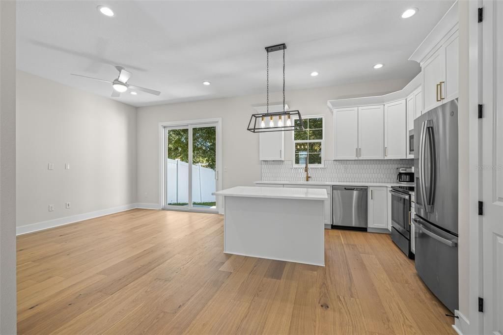 En Venta: $499,000 (3 camas, 2 baños, 1511 Pies cuadrados)