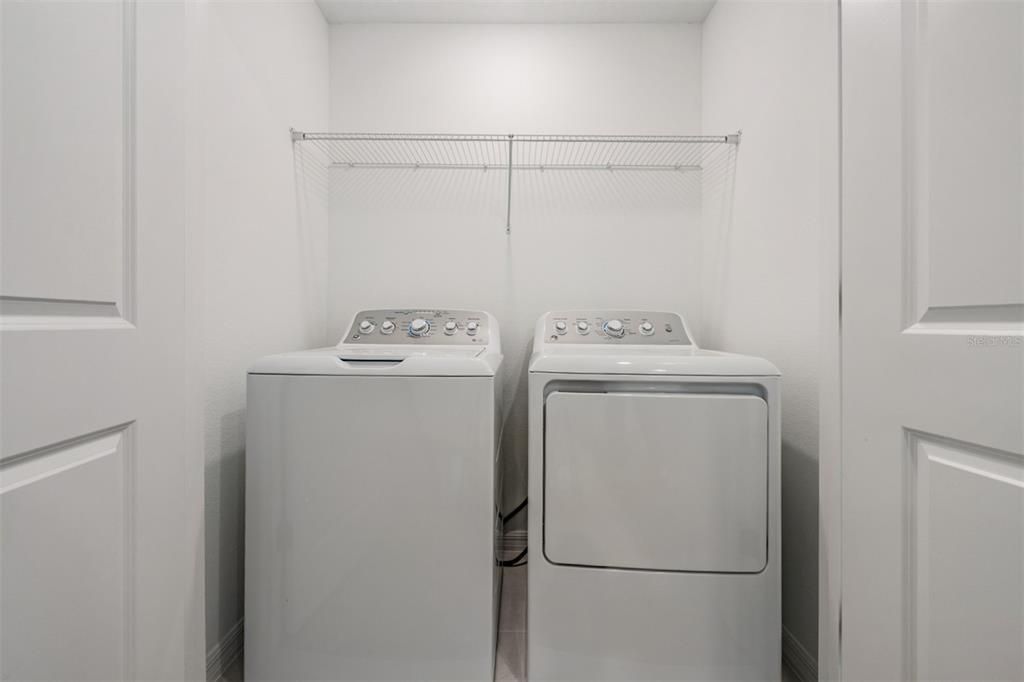 For Rent: $2,200 (3 beds, 2 baths, 1373 Square Feet)