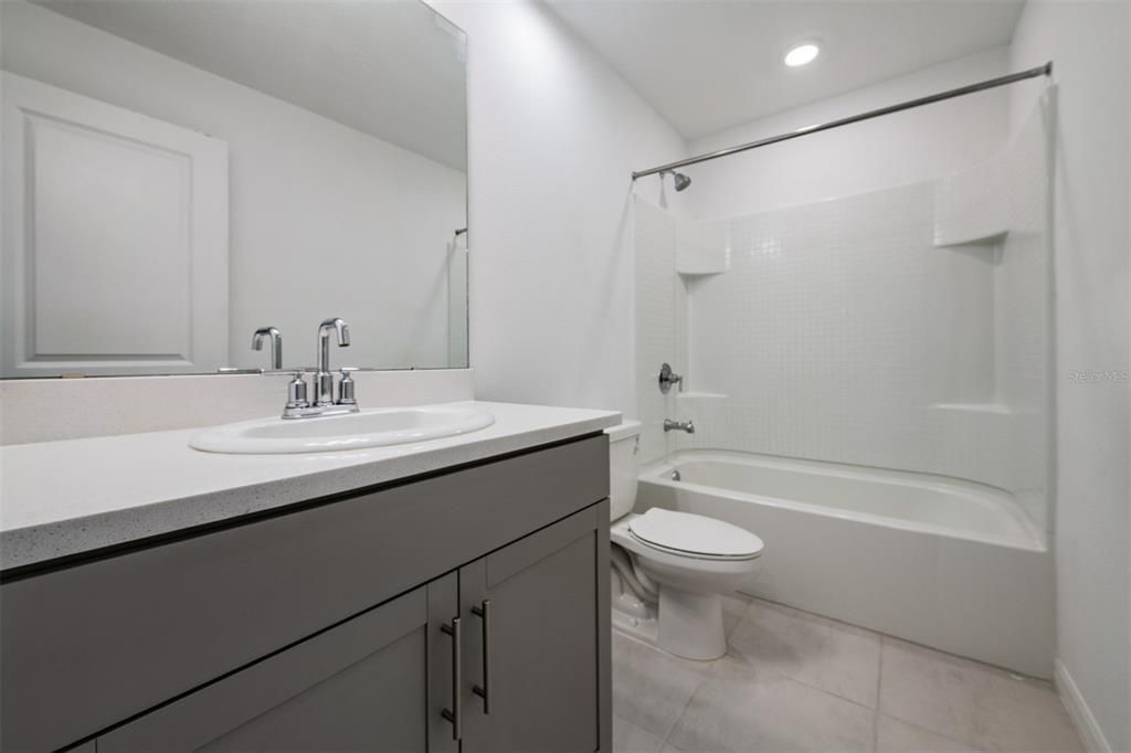 For Rent: $2,200 (3 beds, 2 baths, 1373 Square Feet)