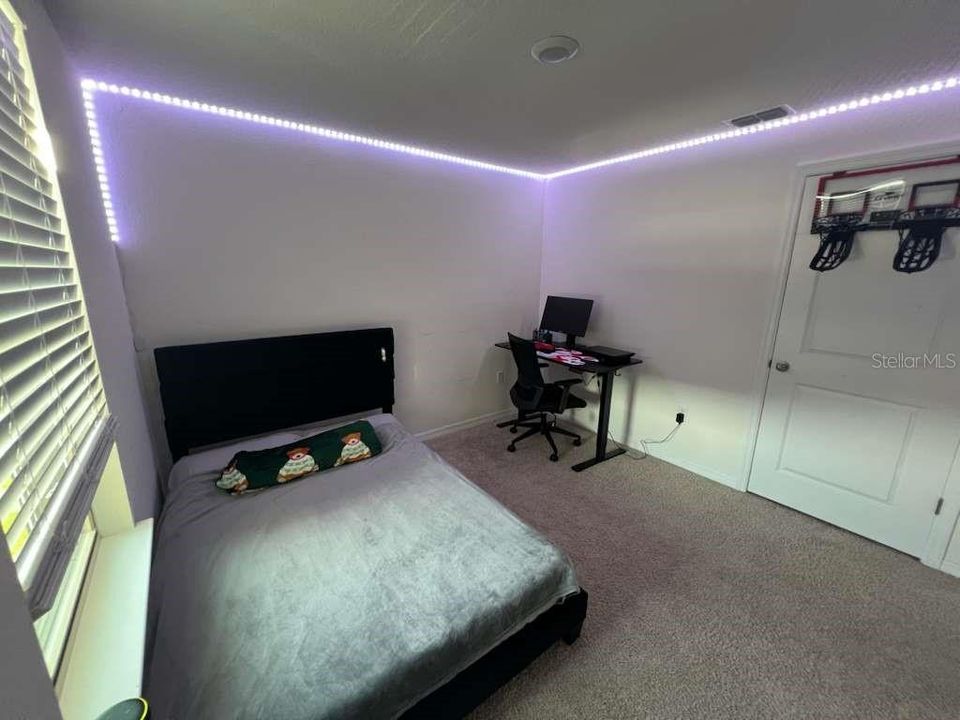 For Sale: $455,000 (3 beds, 2 baths, 1654 Square Feet)