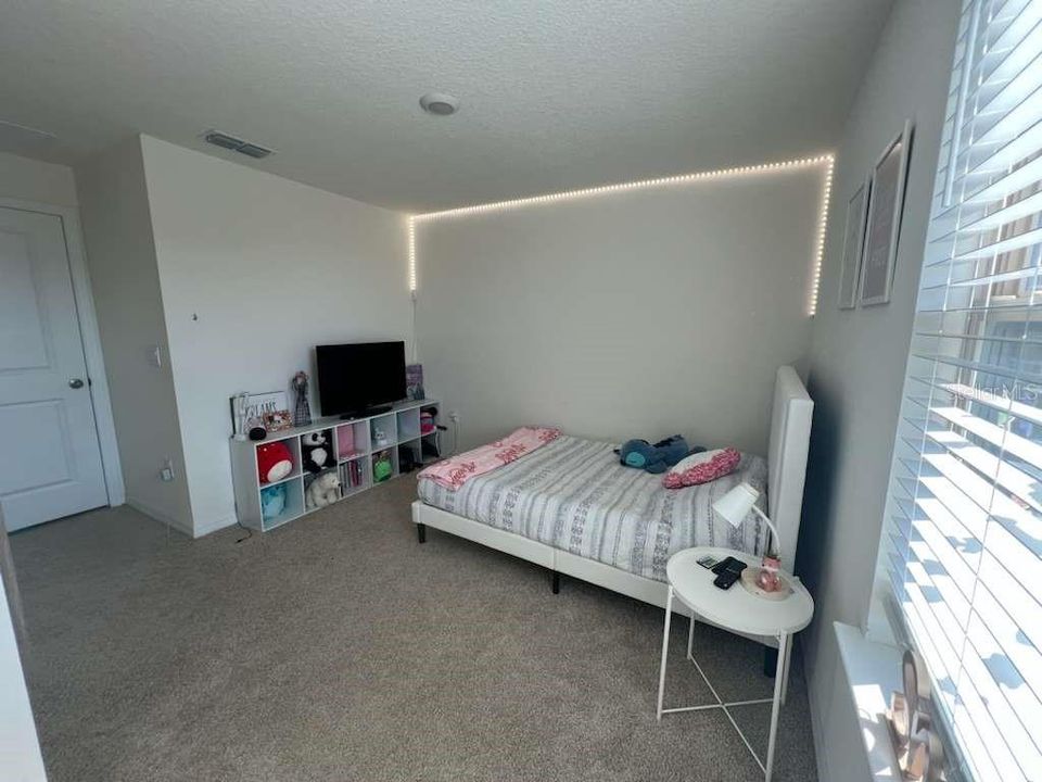 For Sale: $455,000 (3 beds, 2 baths, 1654 Square Feet)