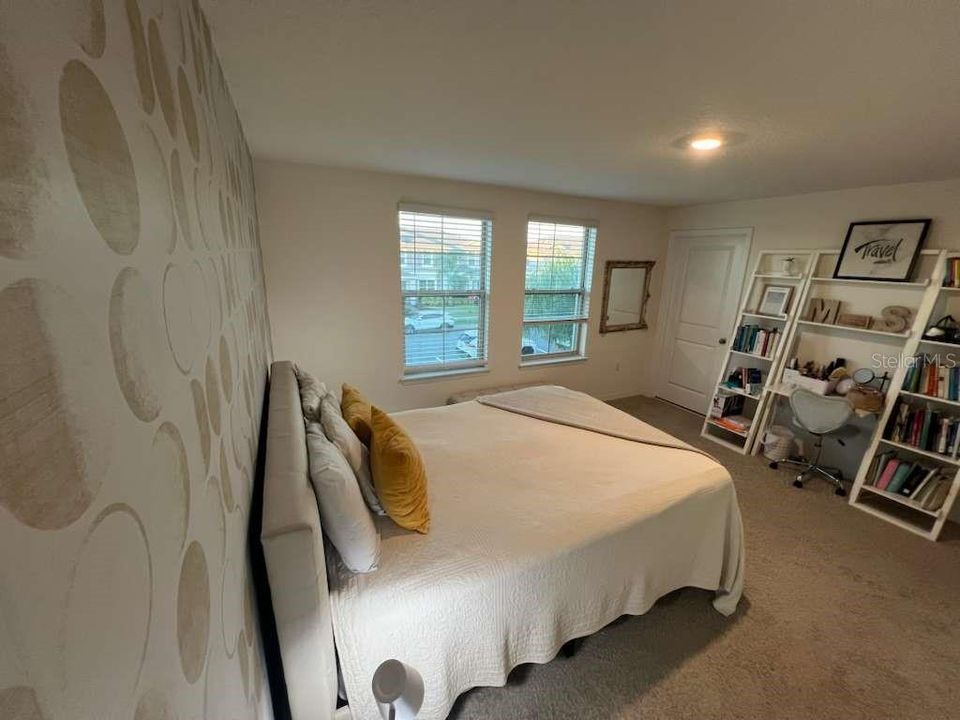 For Sale: $455,000 (3 beds, 2 baths, 1654 Square Feet)