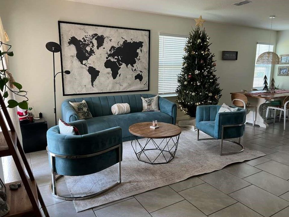 For Sale: $455,000 (3 beds, 2 baths, 1654 Square Feet)