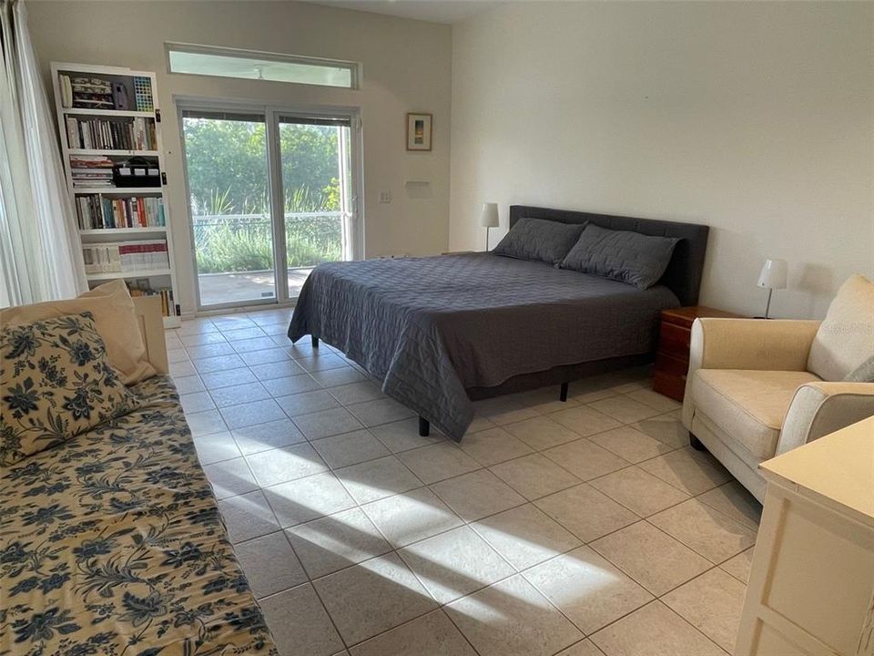 For Sale: $560,000 (3 beds, 2 baths, 2161 Square Feet)