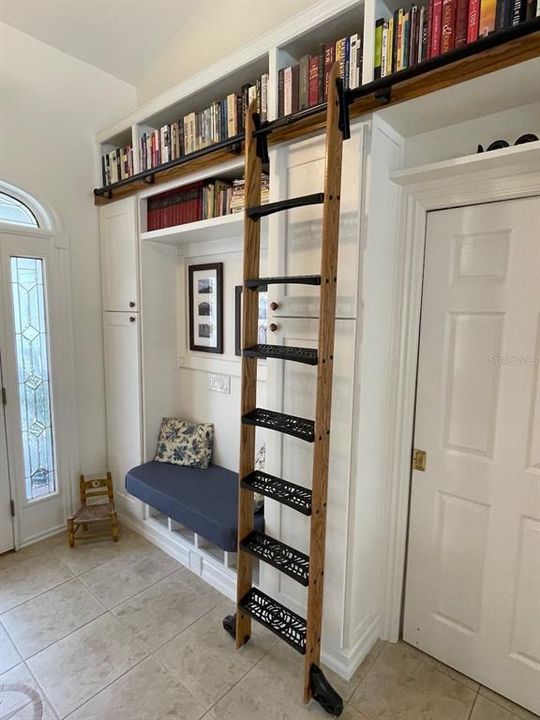 For Sale: $560,000 (3 beds, 2 baths, 2161 Square Feet)