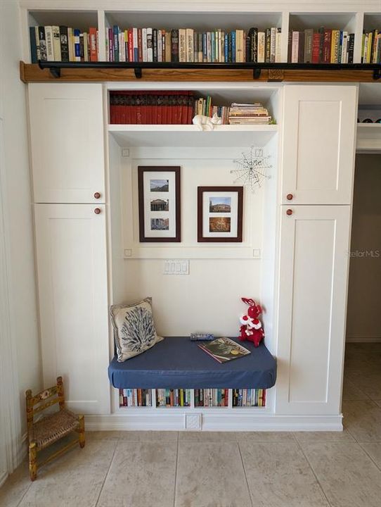 For Sale: $560,000 (3 beds, 2 baths, 2161 Square Feet)