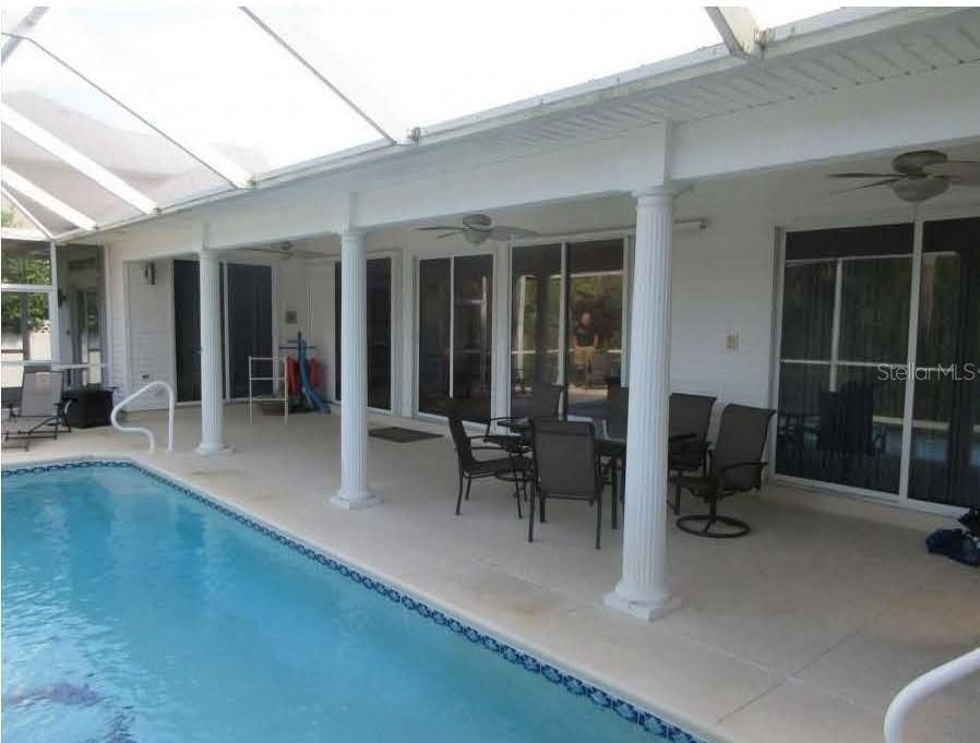 For Sale: $560,000 (3 beds, 2 baths, 2161 Square Feet)