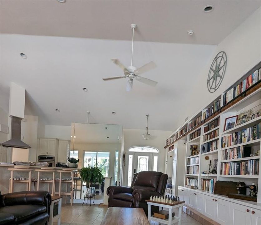 For Sale: $560,000 (3 beds, 2 baths, 2161 Square Feet)