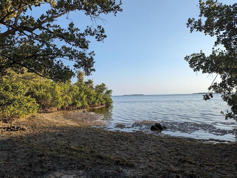 For Sale: $560,000 (3 beds, 2 baths, 2161 Square Feet)