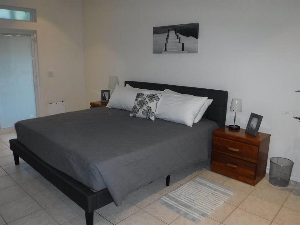 For Sale: $560,000 (3 beds, 2 baths, 2161 Square Feet)