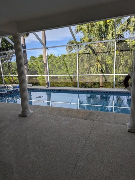 For Sale: $560,000 (3 beds, 2 baths, 2161 Square Feet)