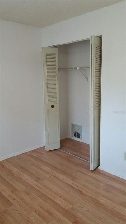 For Rent: $2,100 (3 beds, 2 baths, 1190 Square Feet)