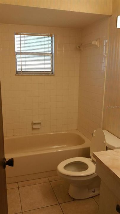 For Rent: $2,100 (3 beds, 2 baths, 1190 Square Feet)