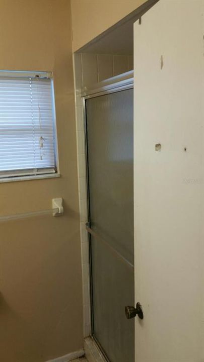 For Rent: $2,100 (3 beds, 2 baths, 1190 Square Feet)