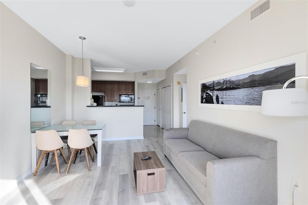 En Venta: $159,900 (1 camas, 1 baños, 671 Pies cuadrados)