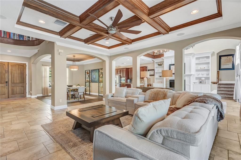 For Sale: $2,550,000 (5 beds, 6 baths, 5677 Square Feet)