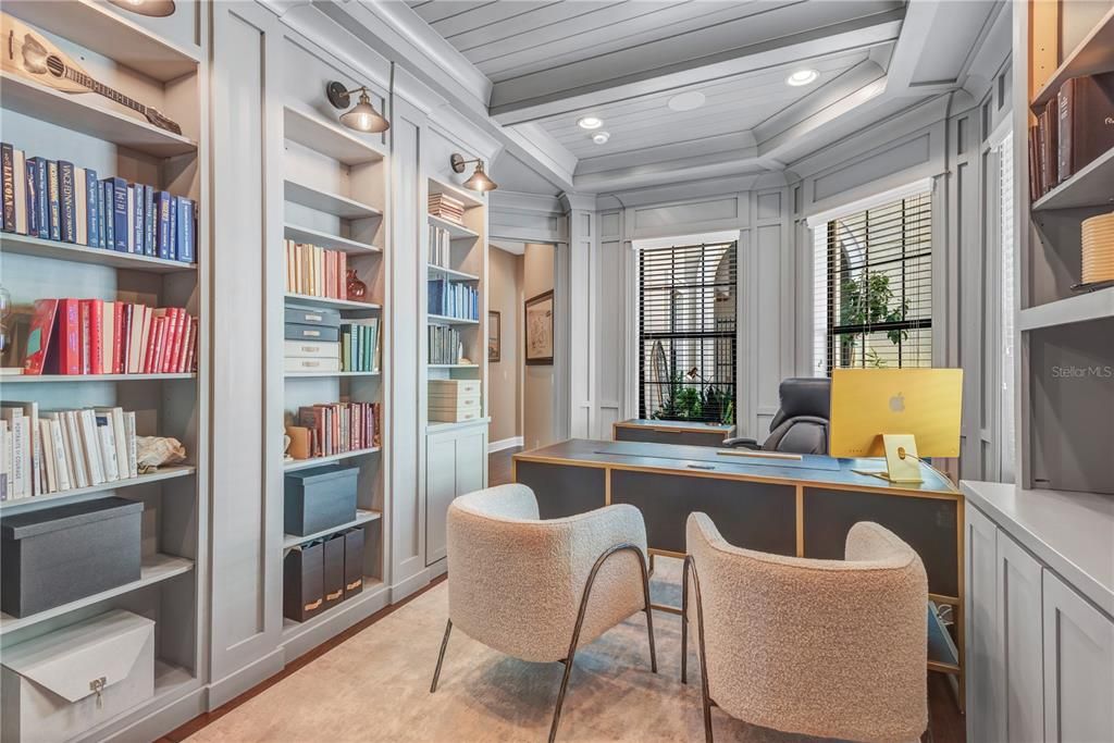 For Sale: $2,550,000 (5 beds, 6 baths, 5677 Square Feet)