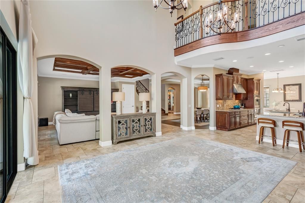 For Sale: $2,550,000 (5 beds, 6 baths, 5677 Square Feet)