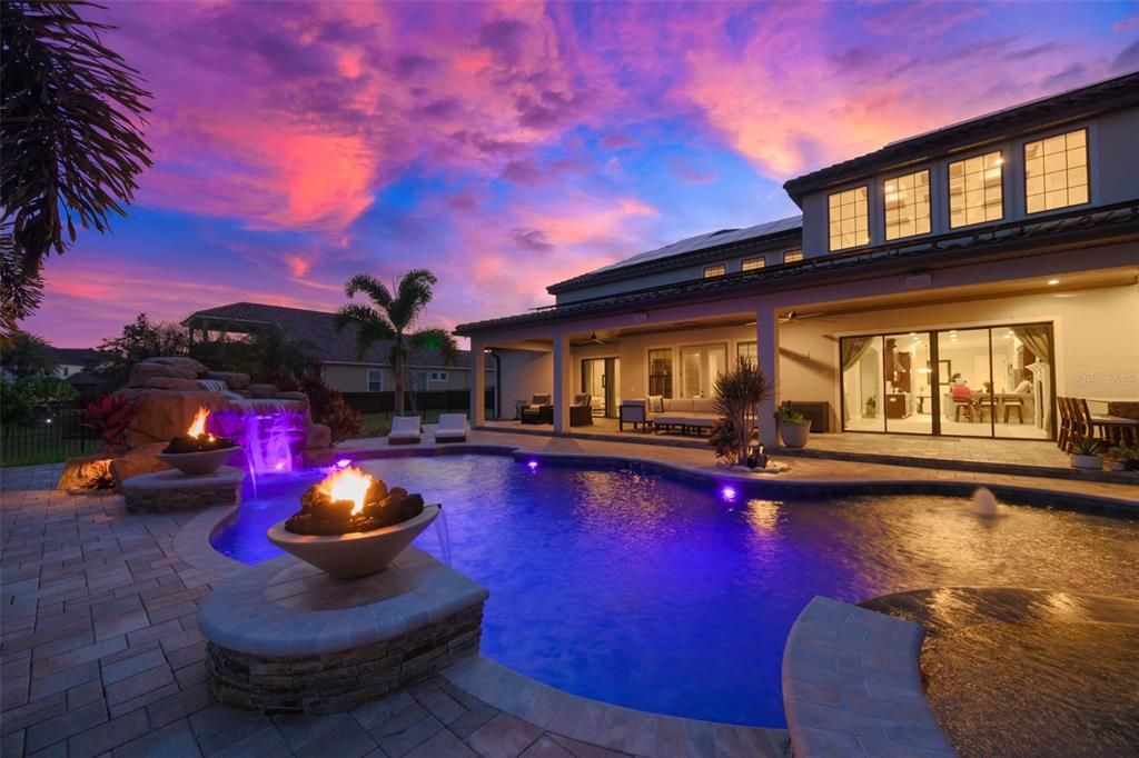 For Sale: $2,550,000 (5 beds, 6 baths, 5677 Square Feet)