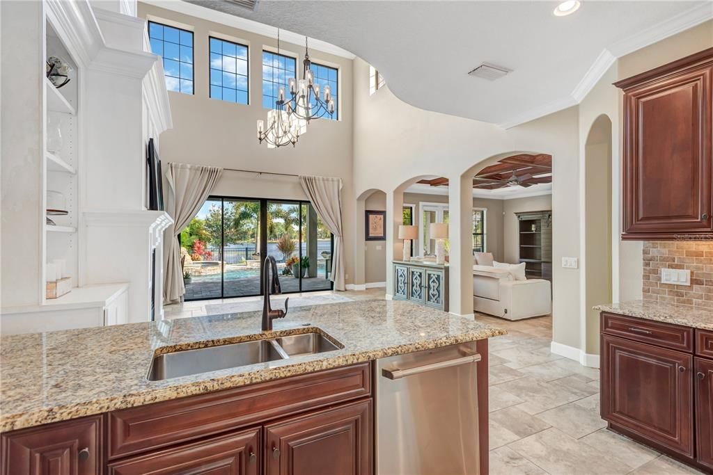 For Sale: $2,550,000 (5 beds, 6 baths, 5677 Square Feet)