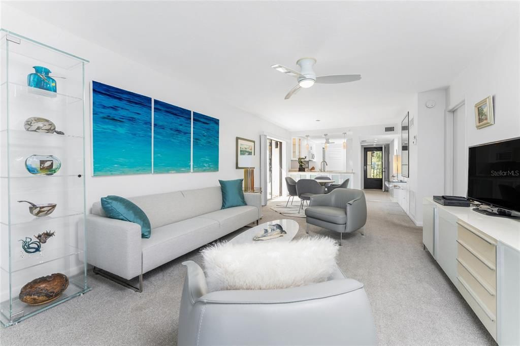 待售: $425,000 (2 贝兹, 2 浴室, 1222 平方英尺)