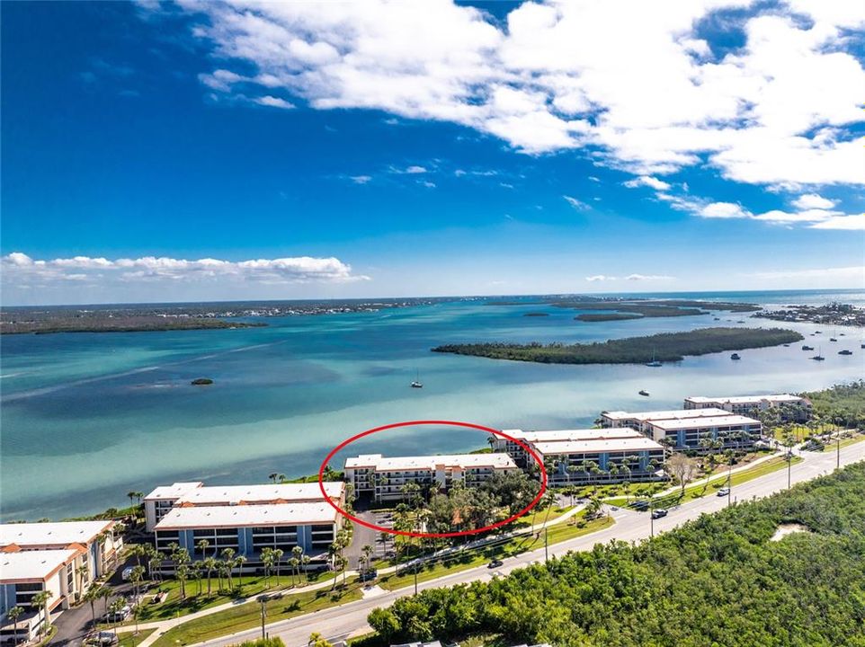 待售: $425,000 (2 贝兹, 2 浴室, 1222 平方英尺)