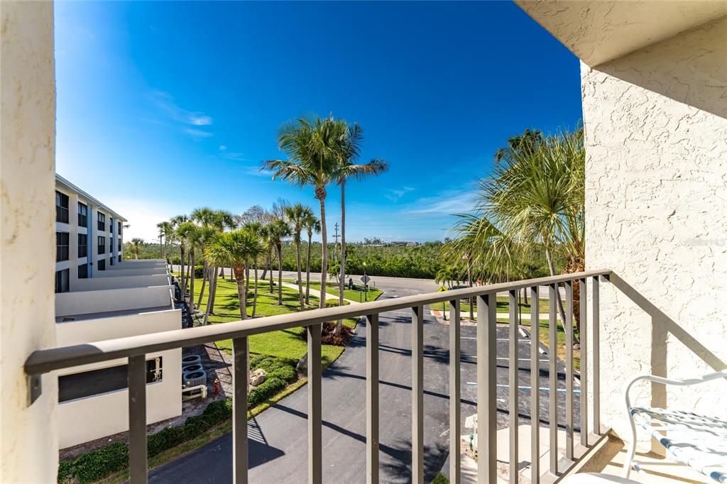 待售: $425,000 (2 贝兹, 2 浴室, 1222 平方英尺)