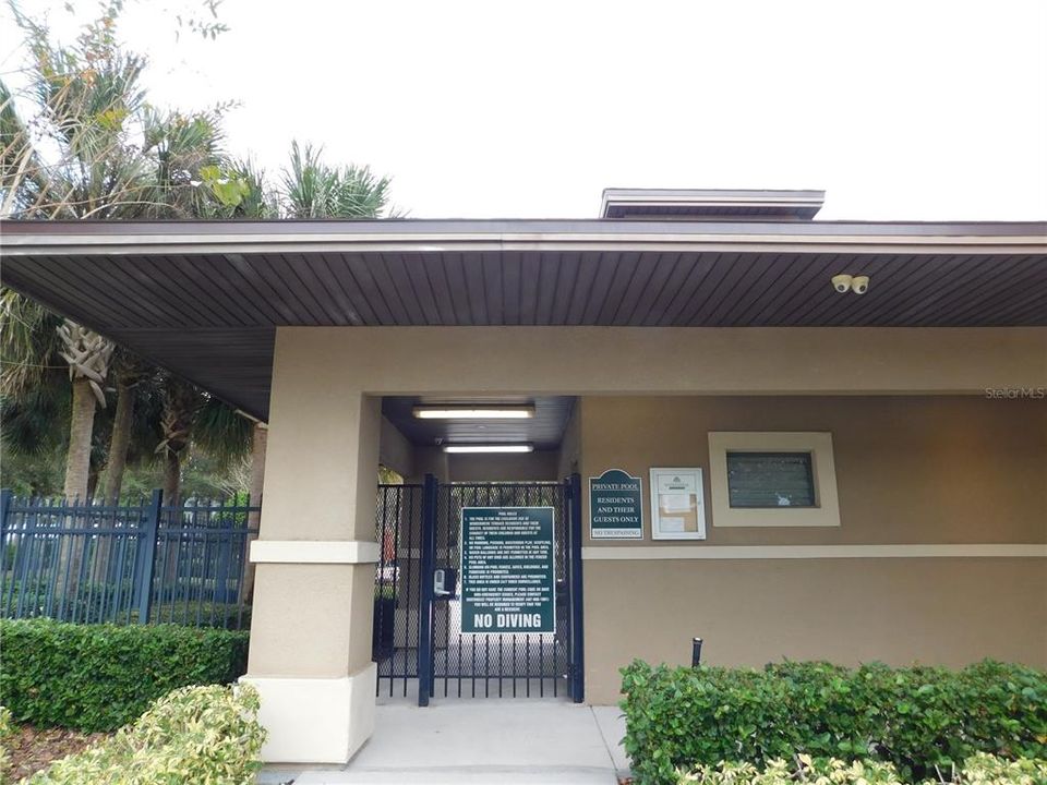 For Sale: $759,900 (4 beds, 3 baths, 2425 Square Feet)