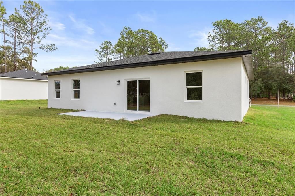 待售: $310,000 (4 贝兹, 2 浴室, 1833 平方英尺)