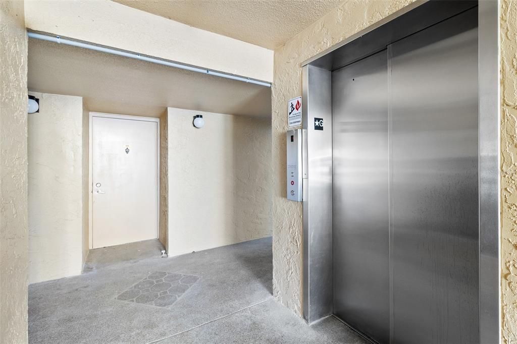 For Sale: $98,000 (1 beds, 1 baths, 565 Square Feet)