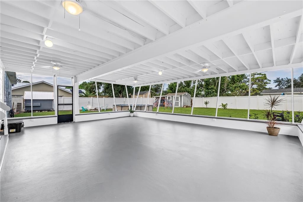 出租: $3,300 (4 贝兹, 2 浴室, 1541 平方英尺)