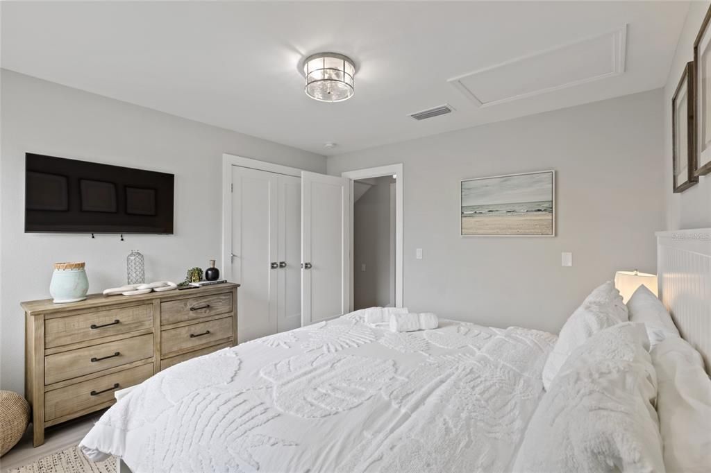 For Sale: $3,000,000 (5 beds, 4 baths, 2925 Square Feet)