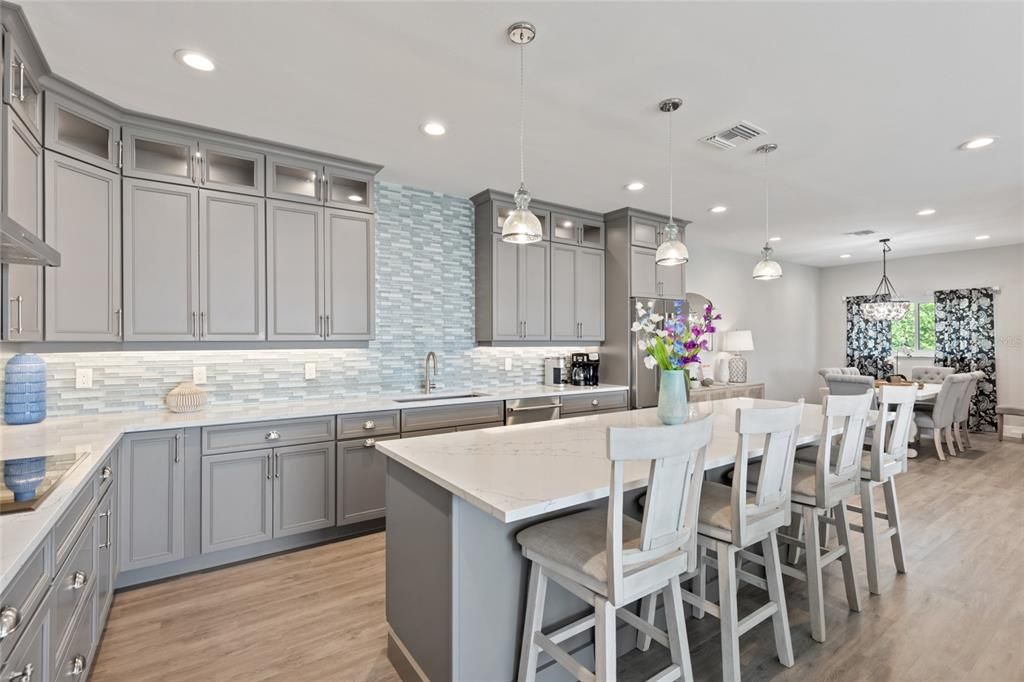 For Sale: $3,000,000 (5 beds, 4 baths, 2925 Square Feet)