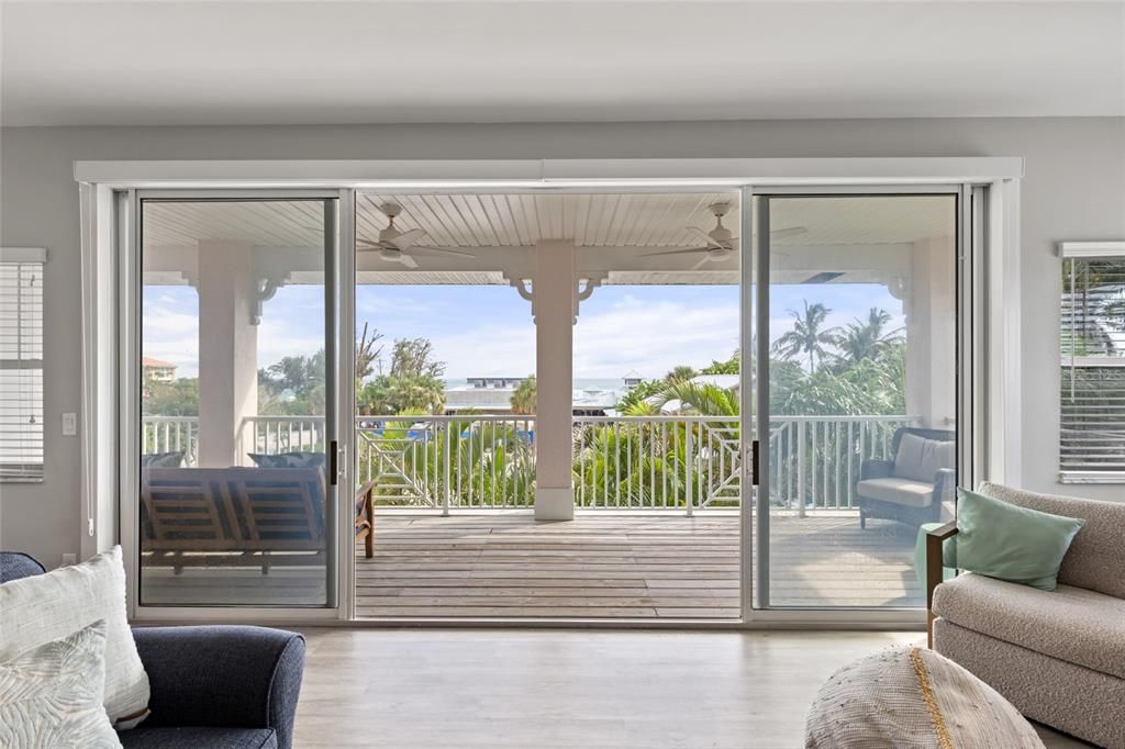 For Sale: $3,000,000 (5 beds, 4 baths, 2925 Square Feet)