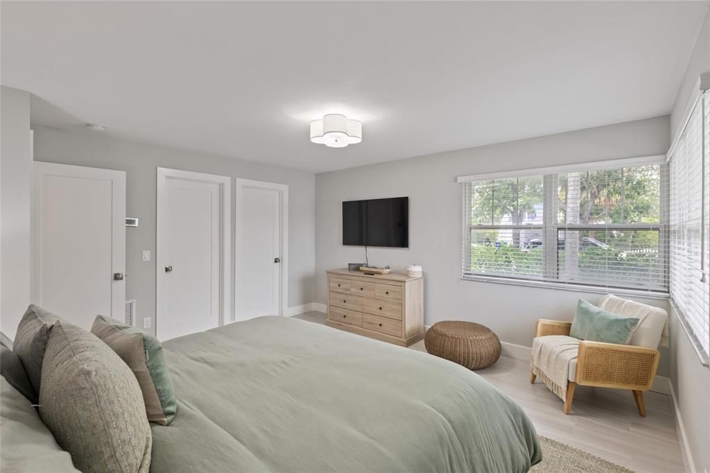 For Sale: $3,000,000 (5 beds, 4 baths, 2925 Square Feet)