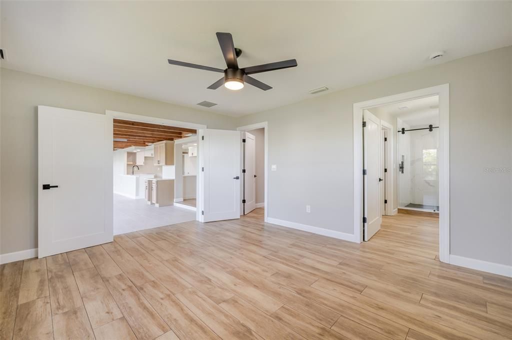 待售: $699,000 (2 贝兹, 2 浴室, 1801 平方英尺)