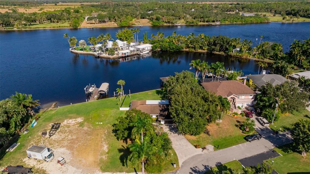 待售: $699,000 (2 贝兹, 2 浴室, 1801 平方英尺)