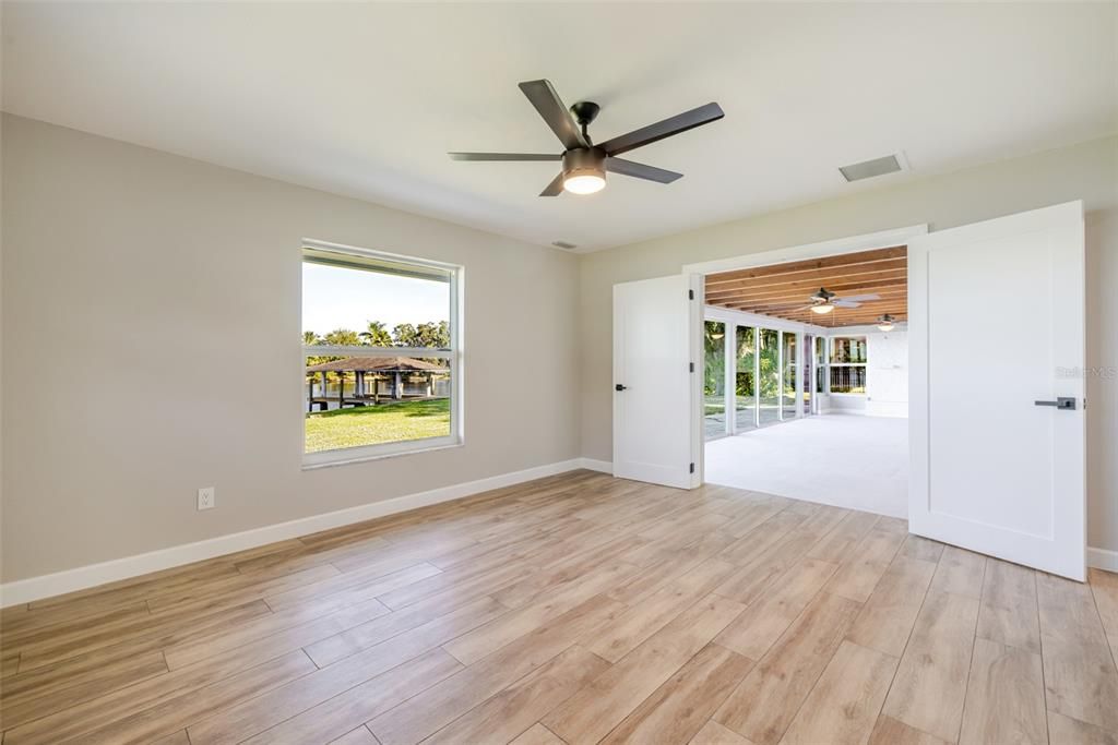 待售: $699,000 (2 贝兹, 2 浴室, 1801 平方英尺)