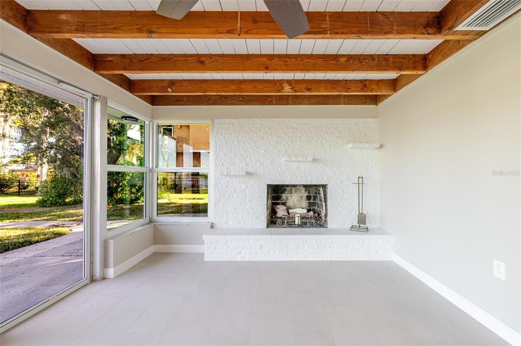 待售: $699,000 (2 贝兹, 2 浴室, 1801 平方英尺)