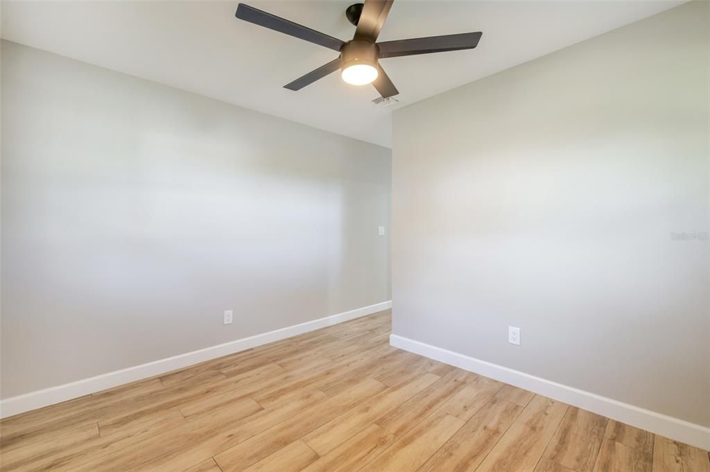 待售: $699,000 (2 贝兹, 2 浴室, 1801 平方英尺)