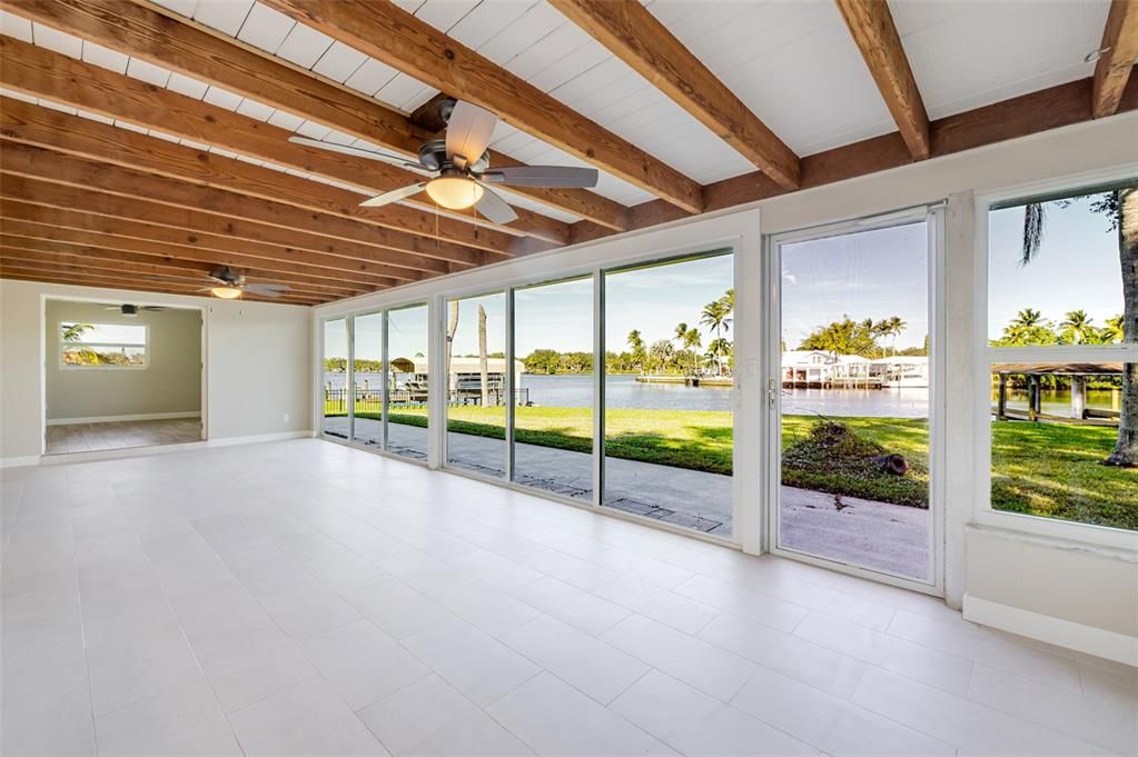 待售: $699,000 (2 贝兹, 2 浴室, 1801 平方英尺)