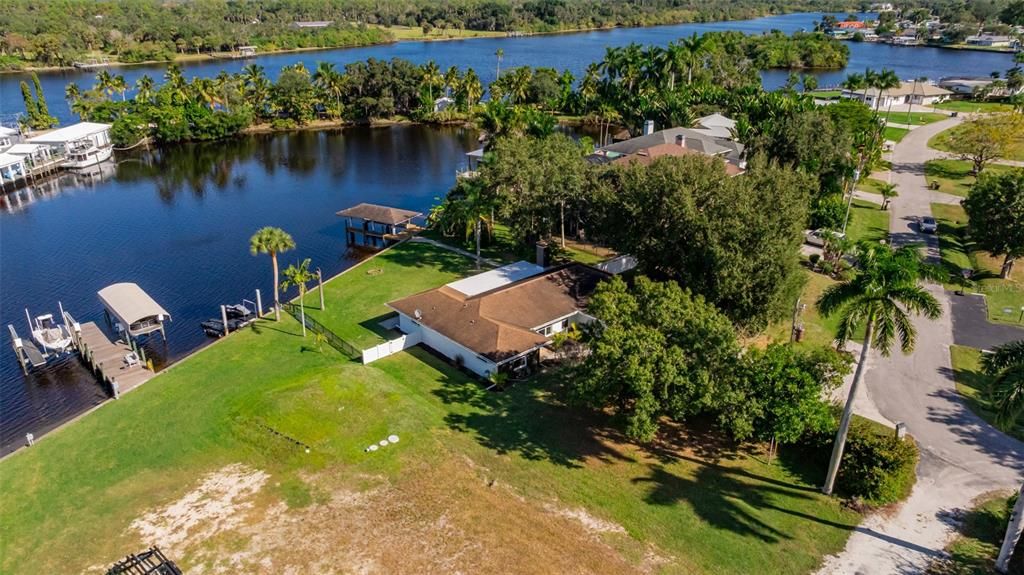 待售: $699,000 (2 贝兹, 2 浴室, 1801 平方英尺)