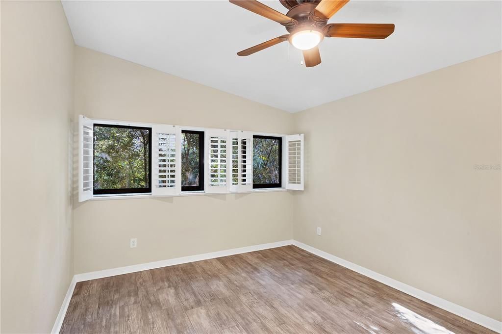 For Sale: $795,000 (3 beds, 3 baths, 1562 Square Feet)