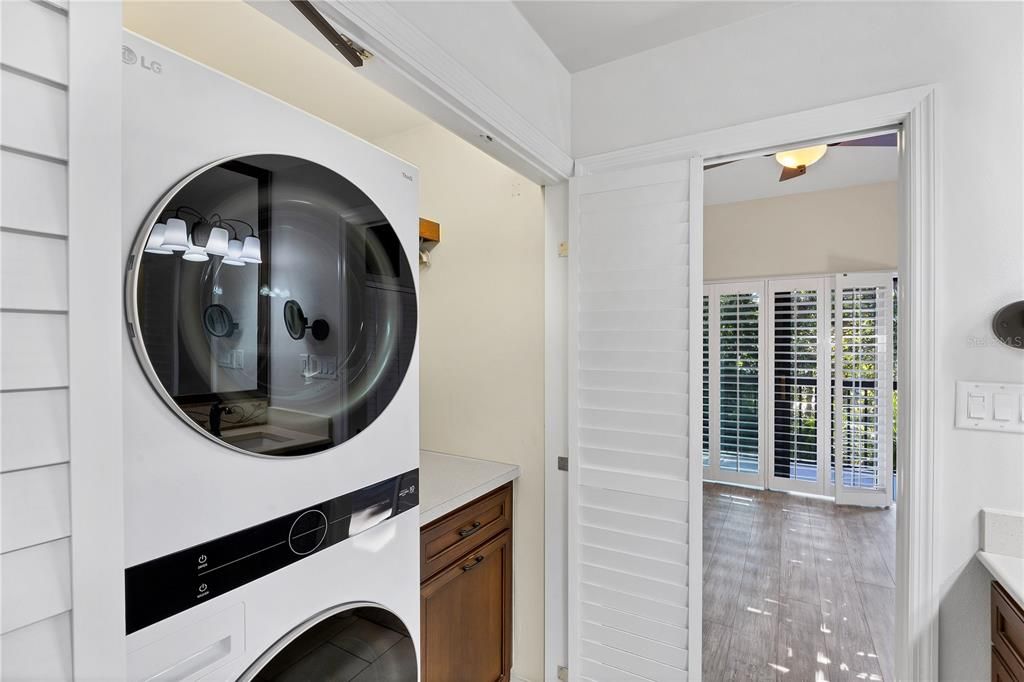 For Sale: $795,000 (3 beds, 3 baths, 1562 Square Feet)