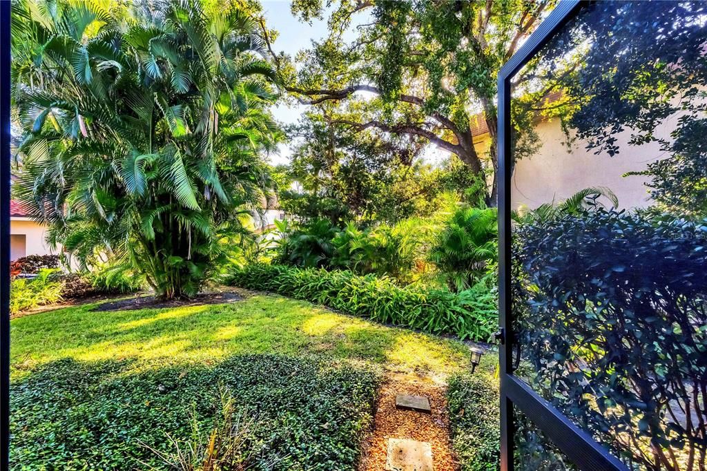 For Sale: $795,000 (3 beds, 3 baths, 1562 Square Feet)