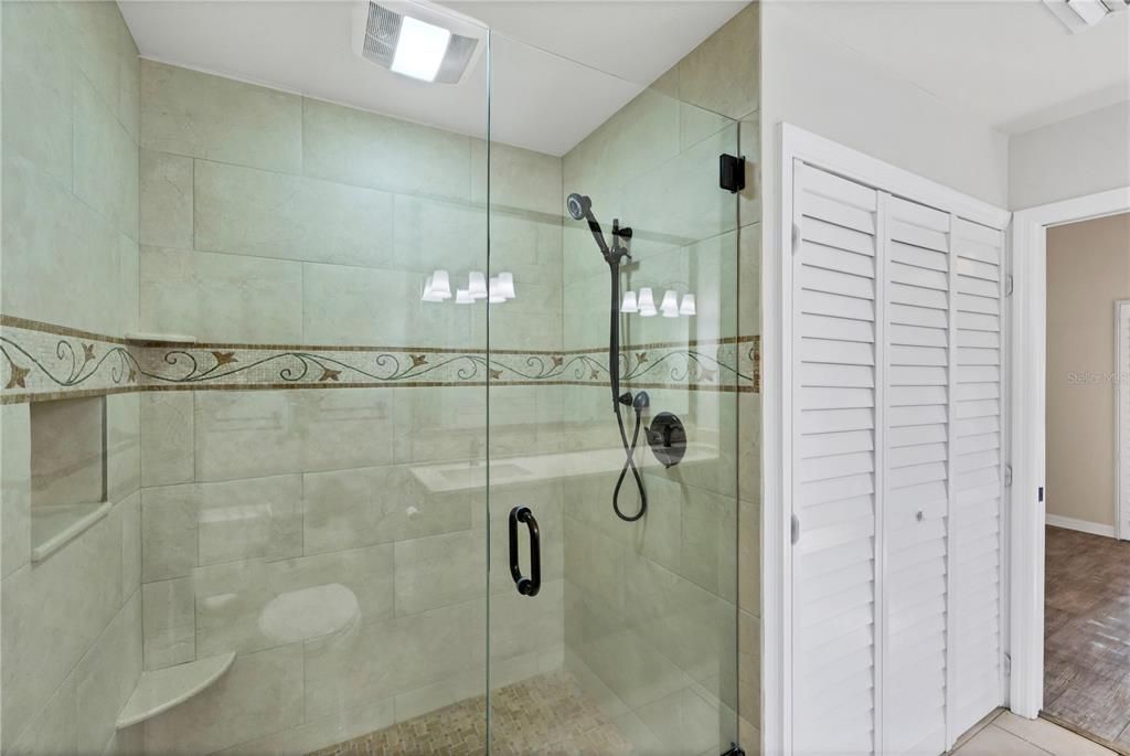 For Sale: $795,000 (3 beds, 3 baths, 1562 Square Feet)