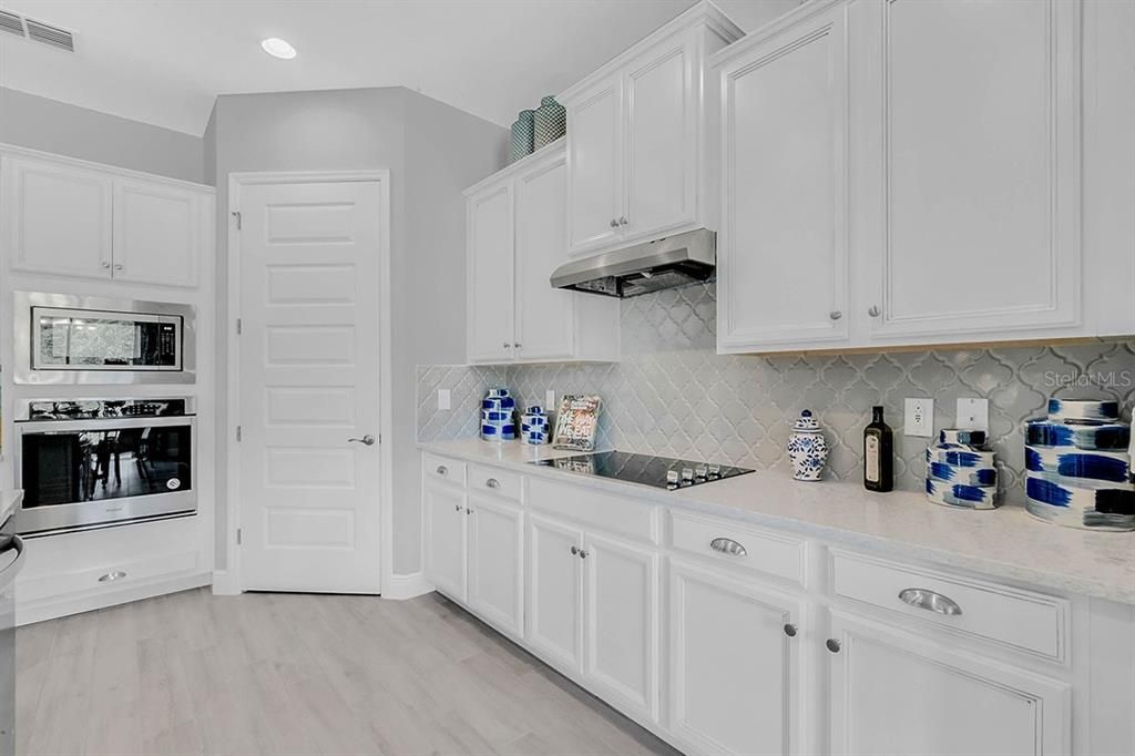 For Sale: $847,071 (4 beds, 3 baths, 2745 Square Feet)